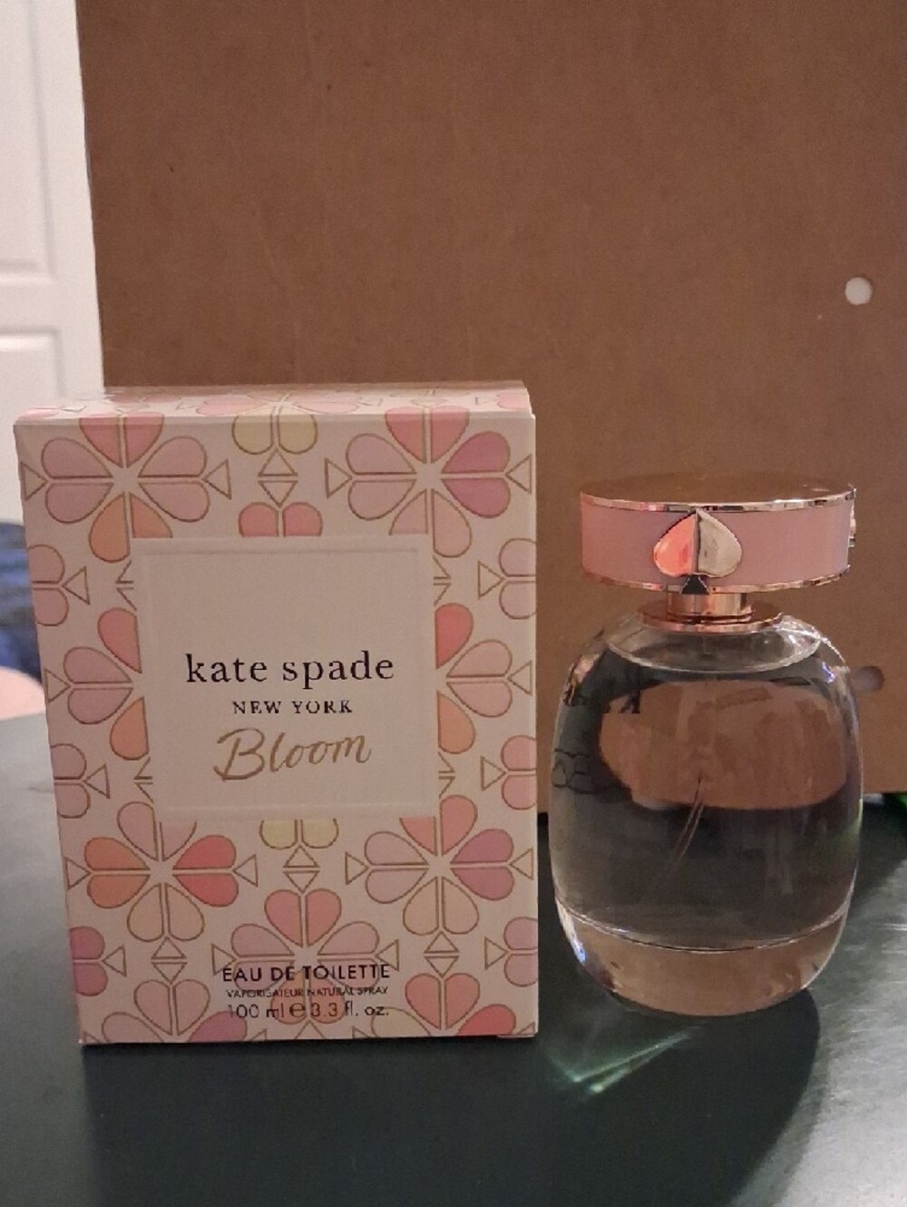kate spade Bloom Eau de Toilette — NEW IN BOX - Picture 3 of 4